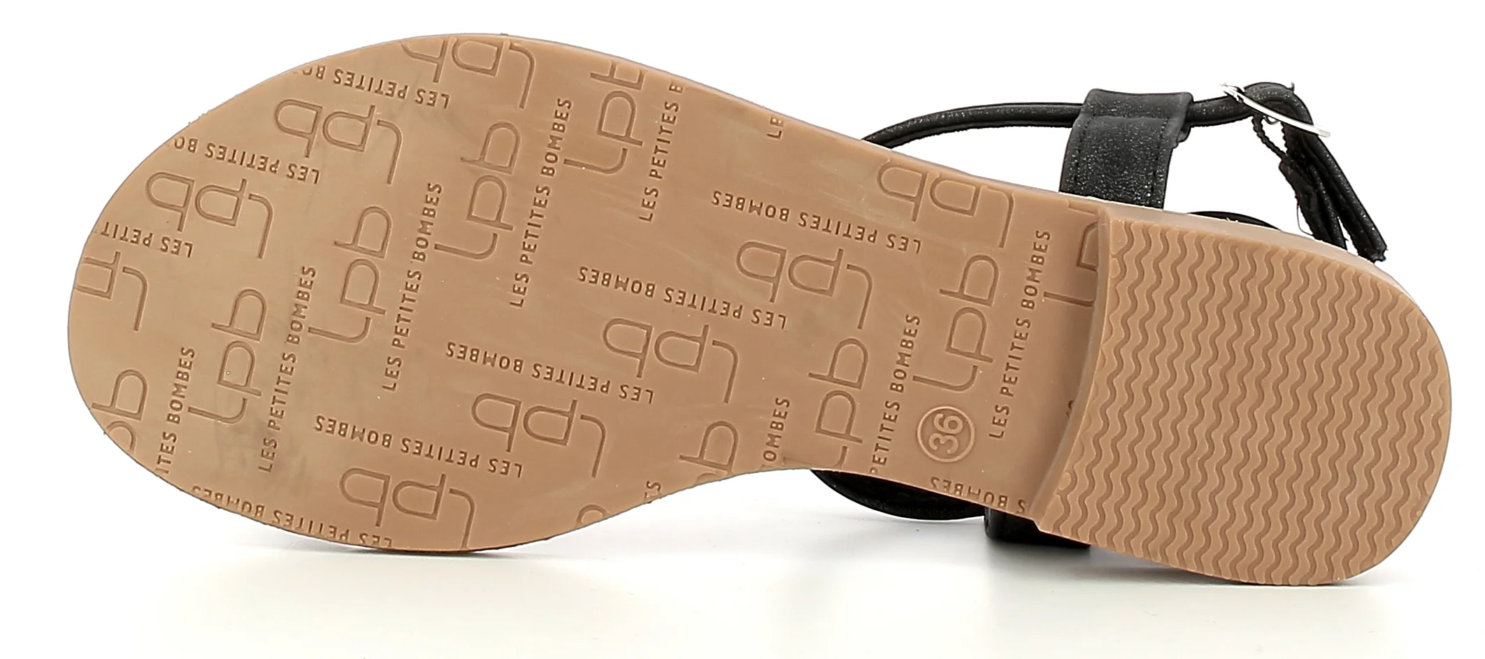 DELIA - Image 6